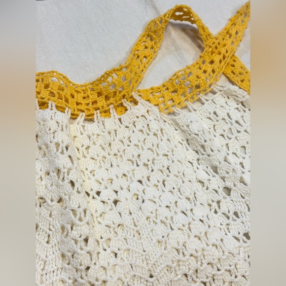 Vintage Handknit Yellow and Cream Crochet Skirt Apron Chic accessory - Picture 4 of 5